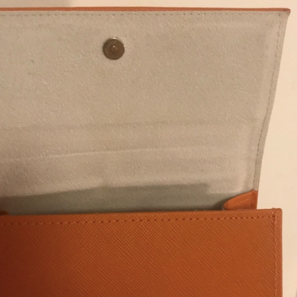 Tory Burch Sunglass Case - Picture 4 of 9